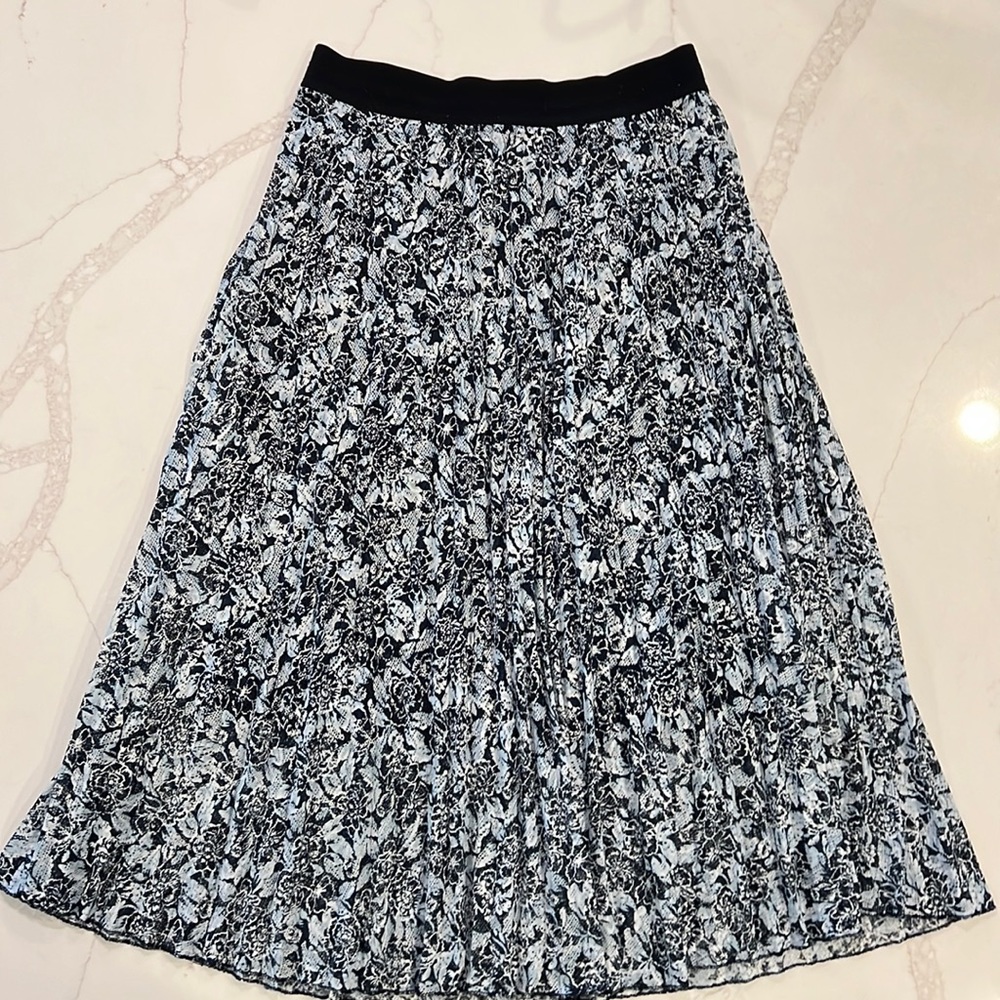 Pleated Lace Midi Skirt